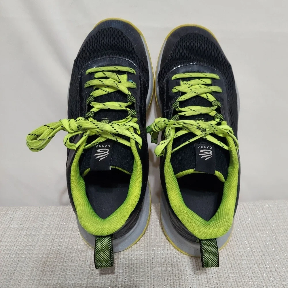 Under Armour Steph Curry GS 3Z6 Size US 6Y‎ Kids Sneaker Black/Lime